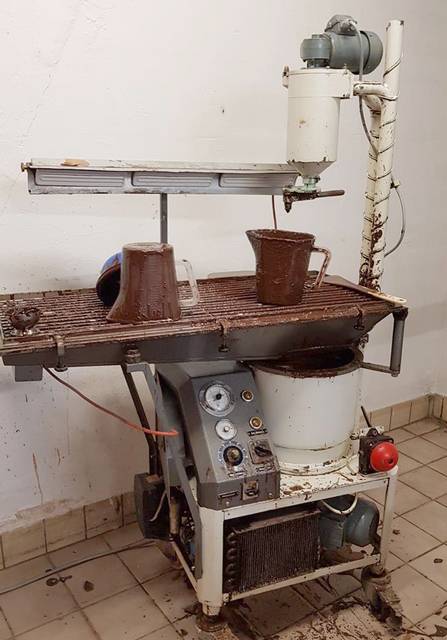 tempering machine for chocolate